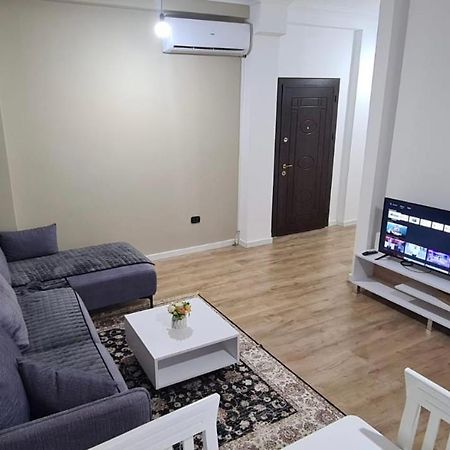 Avi - Daily Rent Apartment Tirana Exterior photo
